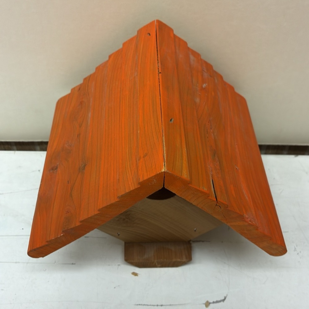 Wooden Birdhouse Orange and Cedar Wood House is NWOT Never Been Used and so Cute - Picture 3 of 12